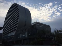 -长富金茂大厦
