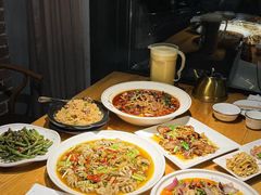 -小三峡食府(西五路店)