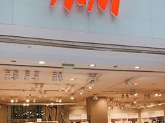 -H&M(鹏欣水游城店)
