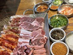 -韩景台烤肉(八大处店)