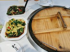 -鲁员外地锅鸡地锅鱼(古墩路店)