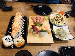 -泰居酒屋日式料理烧肉