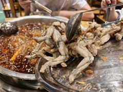 -肖肖酸萝卜鱼火锅(总店)