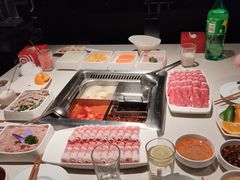 -海底捞火锅鲜切牛肉主题店(长寿路店)