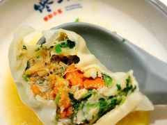 -馋三尺蟹粉小笼(人民广场店)