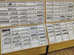 -李医生眼镜工作室