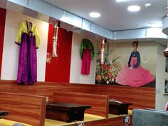 卡座-朴小妹人参鸡汤火锅(长白山万达店)