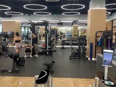 -Z&B Fitness Studio·Gym(前滩L+PLAZA店)