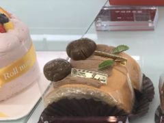 蒙布朗栗子卷单片-卷心卷意·轻甜蛋糕(新光天地店)