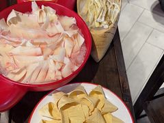 -醉董牛川派鲜肉自选火锅(烟台店)