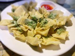 特色炸云吞-石岐乳鸽村(南海第三分店)