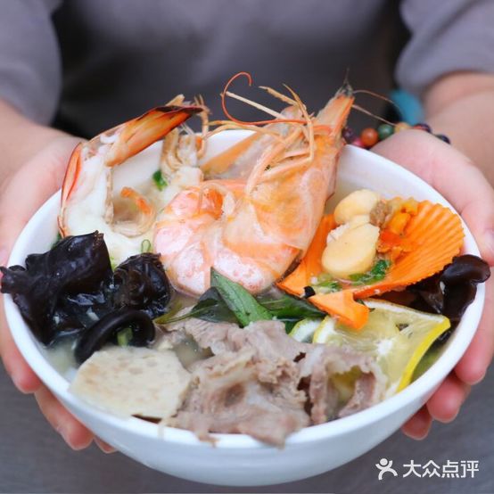 小谢私厨粿条汤干面(金信园店)