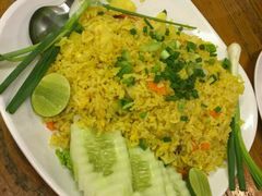 -J Daeng Seafood