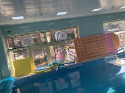 -鱼乐贝贝婴幼儿水育馆(高桥红坊店)