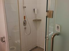 -全季酒店(重庆李子坝牛角沱地铁站店)