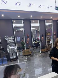 -藤野造型烫染·漂发