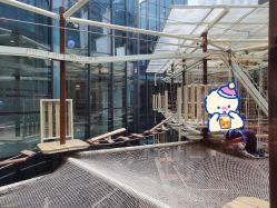 -PIPIKINGDOM皮皮王国欢乐号(欢乐海岸购物中心店)