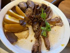 -潮界(LU·ONE凯德晶萃广场店)