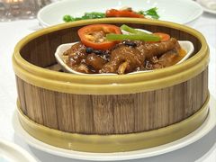 -深圳富苑皇冠假日套房酒店