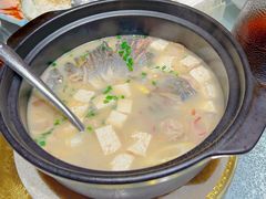 -土砂锅生态山庄·非遗砂锅雅鱼