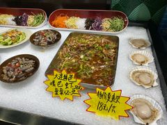-曼听小寨海鲜烧烤·大连辣炒大王(盖州街店)