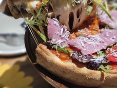 -Dragon Pizza•圆脸龙披萨·牛排餐厅