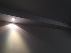 床头阅读灯只亮一个-山东政协大厦维景大酒店