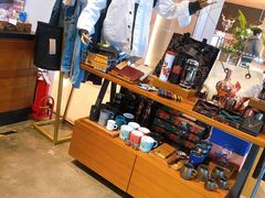 零售区-星巴克臻选(北京嘉里中心第二店)