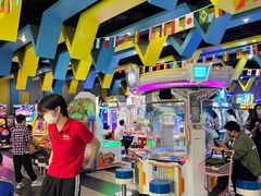 -反斗乐园π·电玩·高空拓展·蹦床(龙华天虹店)