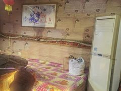 -鱼窝棚柴火铁锅炖(富山屯店)