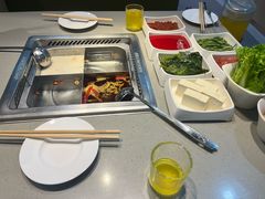 -海底捞火锅(杭州滨江九宜城店)