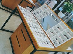 -MiRi明润眼镜·蔡司官方授权店(星光荟店)