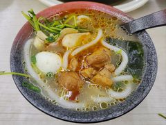 -丽虹云南过桥米线(兴工街店)