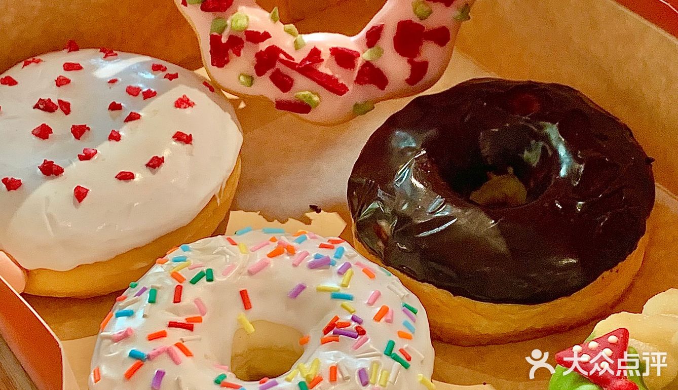 虎年限定礼盒get🐯甜甜圈咖啡太配了！🍩