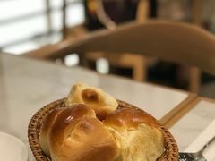 -La-Serene Café