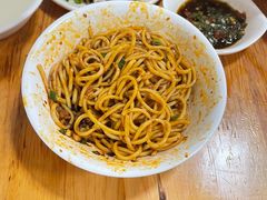 素椒杂酱面-明红蹄花(糍粑店街店)
