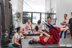 -无界瑜伽普拉提