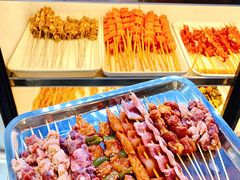 -哈尔滨小酒馆·鲜肉现穿自助烧烤(康新花园店)