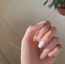 -u9日式美甲美睫