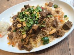 -玛格萝妮比萨屋(四平店)