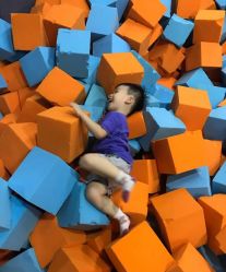 -蹦贝运动中心·蹦床·攀岩·闯关(龙岗店)