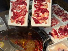 -来龍儿鲜切牛肉自助老火锅