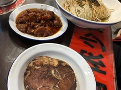传统新里焖蹄-逸桂禾面馆
