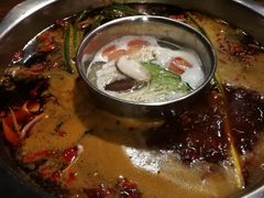 -周幺妹重庆老火锅(银泰城总店)