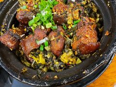 酸菜红烧肉-十吉老砂锅(天生丽街生活馆店)