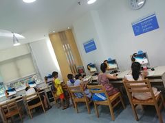 内景-南山图书馆(常兴路店)