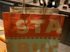 -星巴克臻选(南京金茂览秀城店)