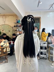-一揽芳华汉服旗袍体验馆(拙政园店)