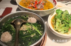 Juicy Beef Meatball Soup