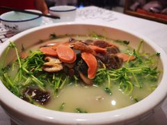 -客家大院·非遗赣南客家菜(郁孤台店)